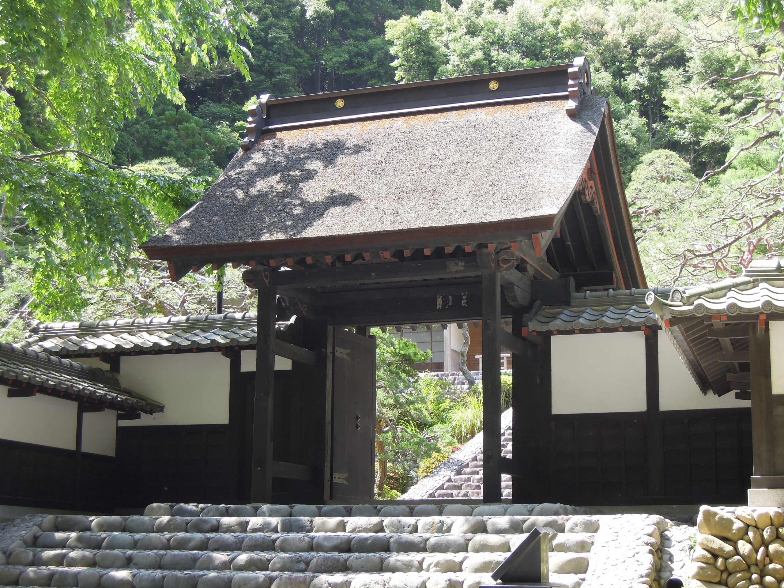 尊永寺 黒門