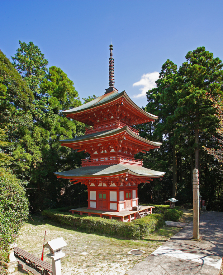 油山寺 三重塔