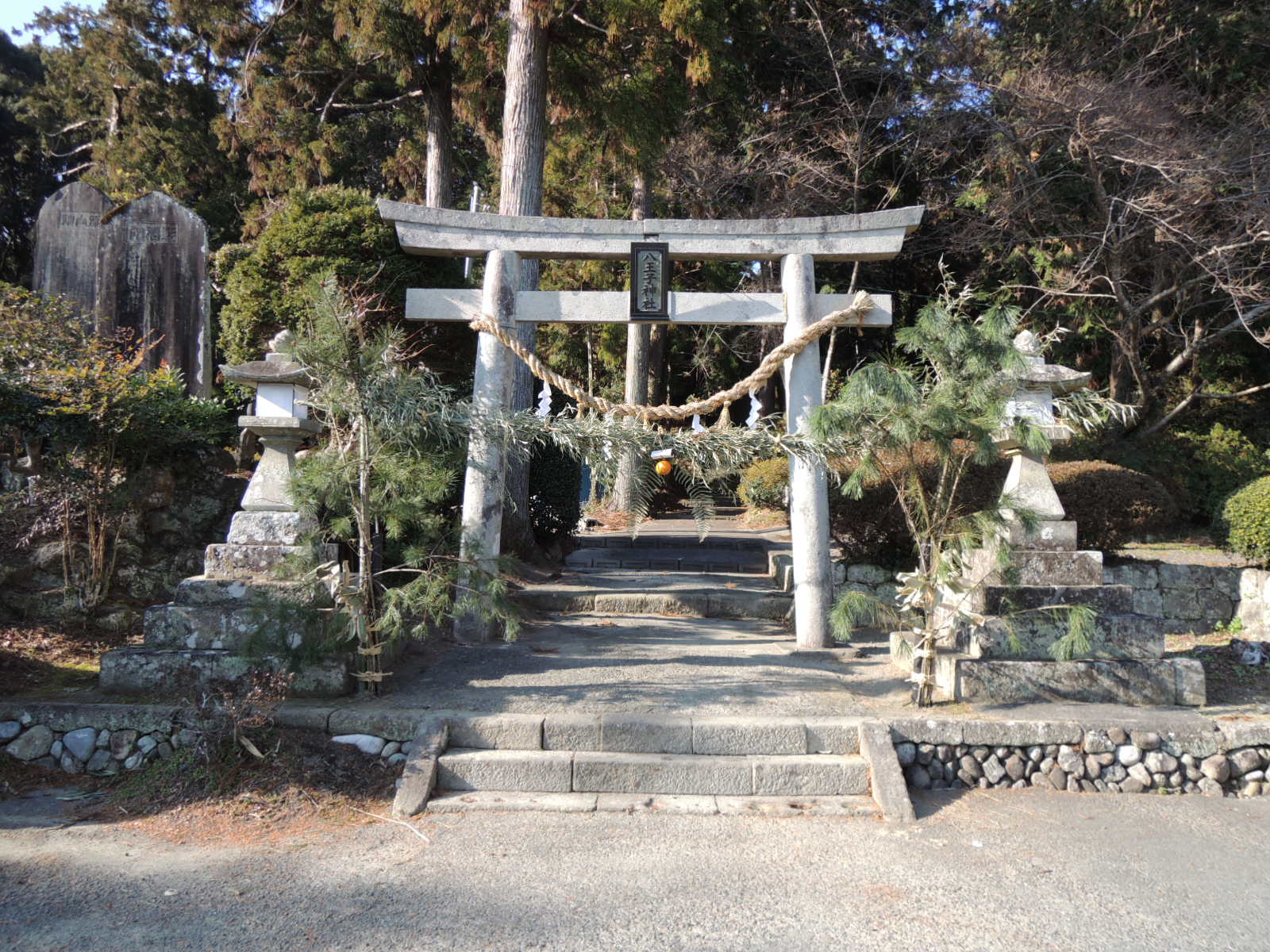 山田の常夜燈