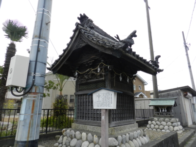 新屋の常夜燈