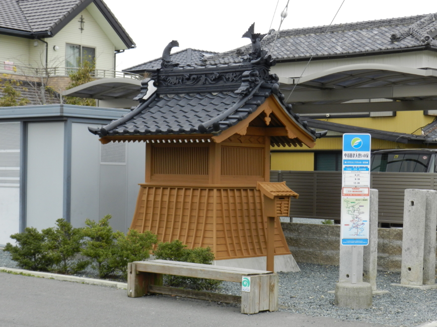 中新田の常夜燈