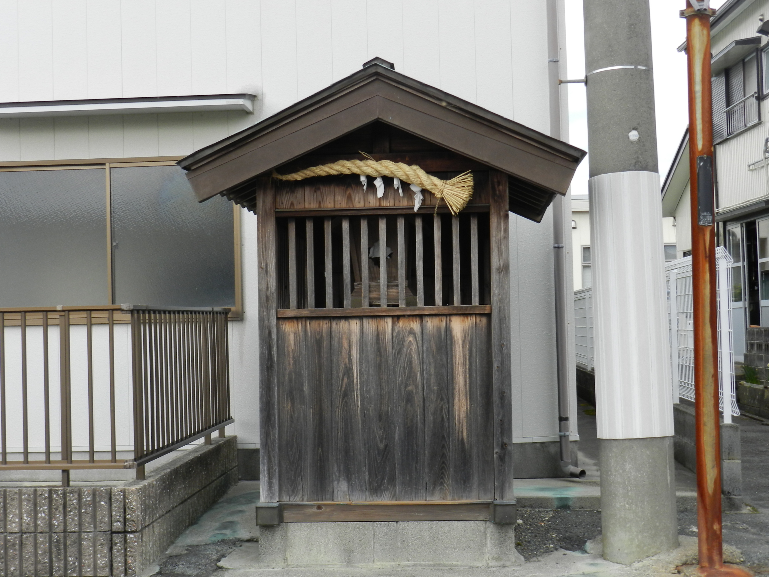 上山梨の常夜燈