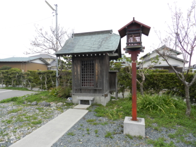 下山梨の常夜燈